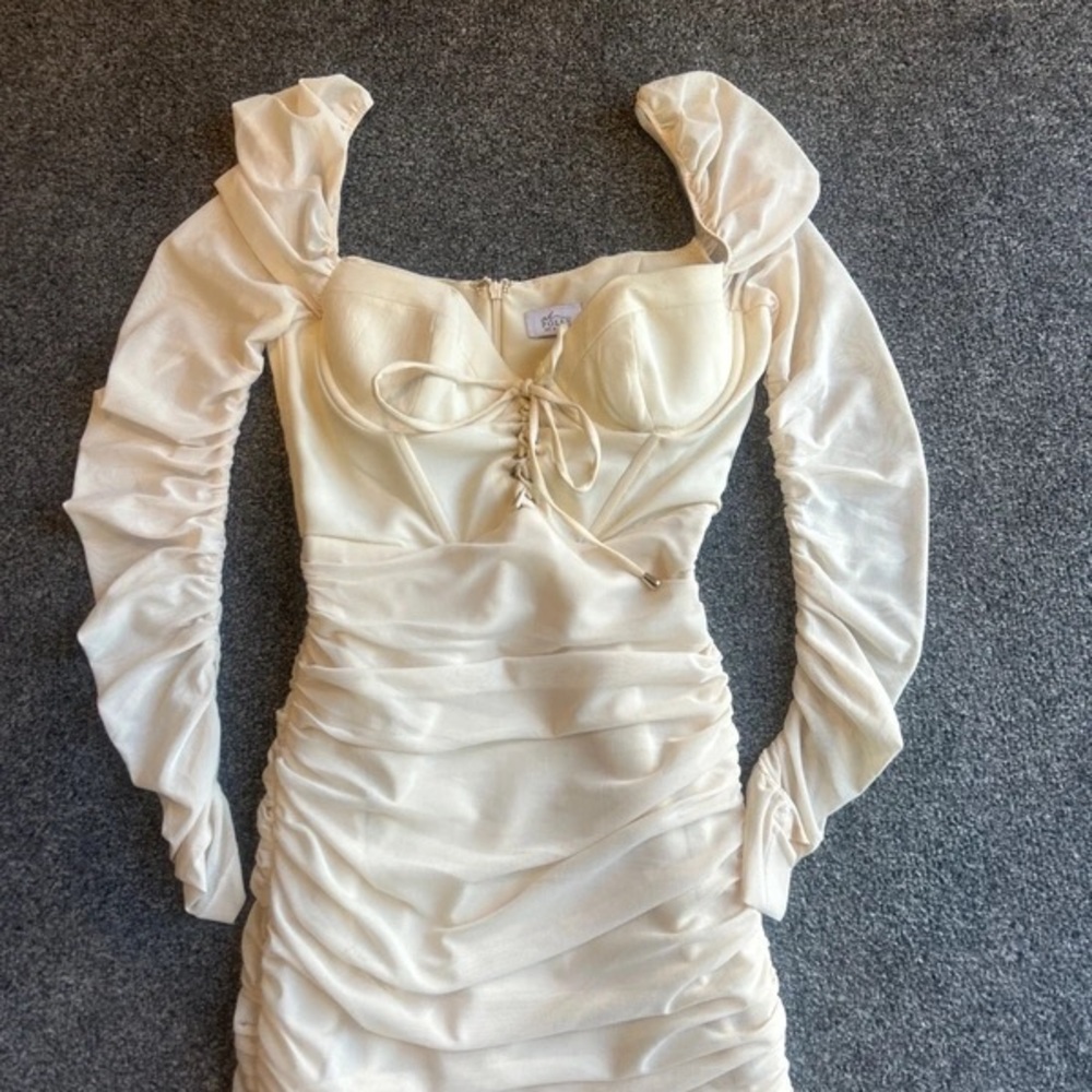 Chic Cream Long Sleeve Dress